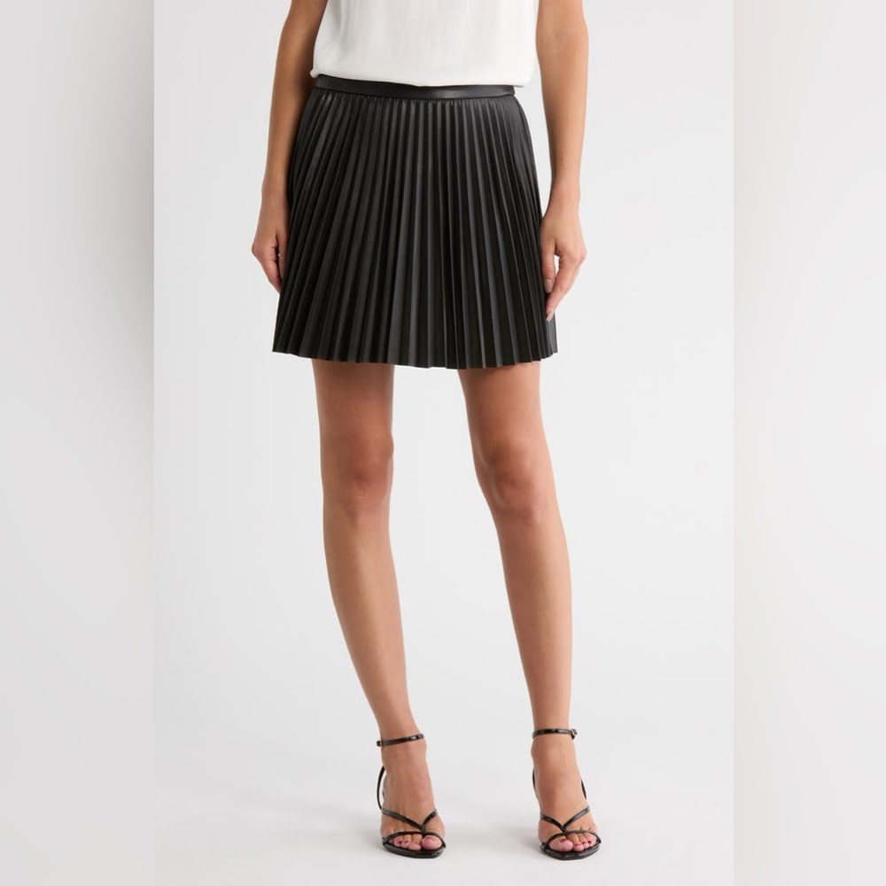 🆕French Connection Pleated Faux Leather Miniskirt Size 0